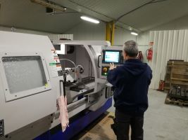 Püspök CnC